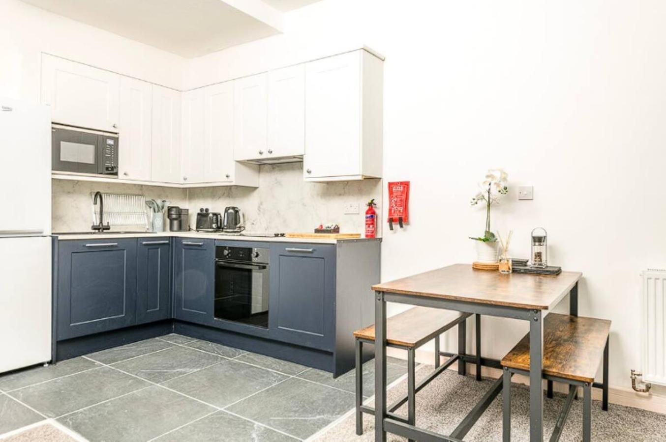 Contemporary Upnor House With 2 Free Parking By Prescott Appartamento *